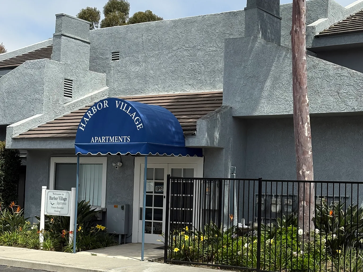 Harbor Village Apartments — Photo 1