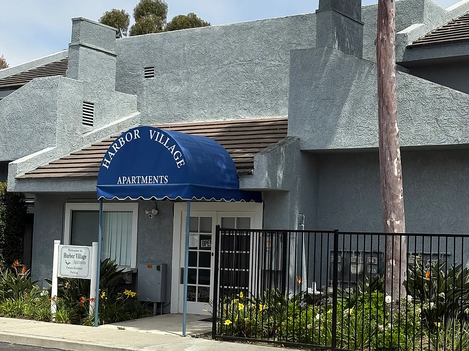 Harbor Village Apartments