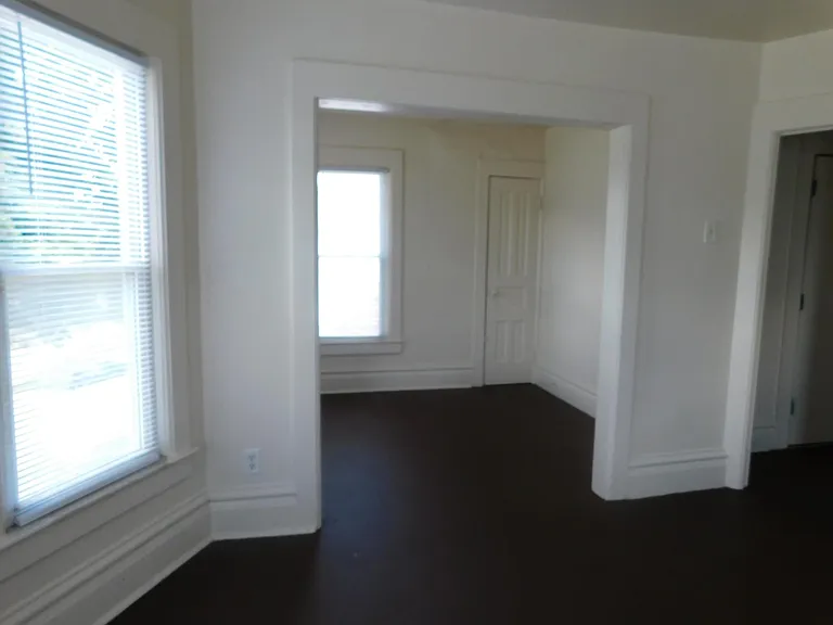 1007 S Chicago Ave #2 — Photo 4
