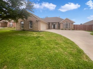 204 Cory Ct, Krum, TX 76249