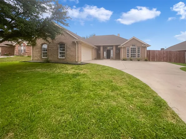 204 Cory Ct, Krum, TX 76249