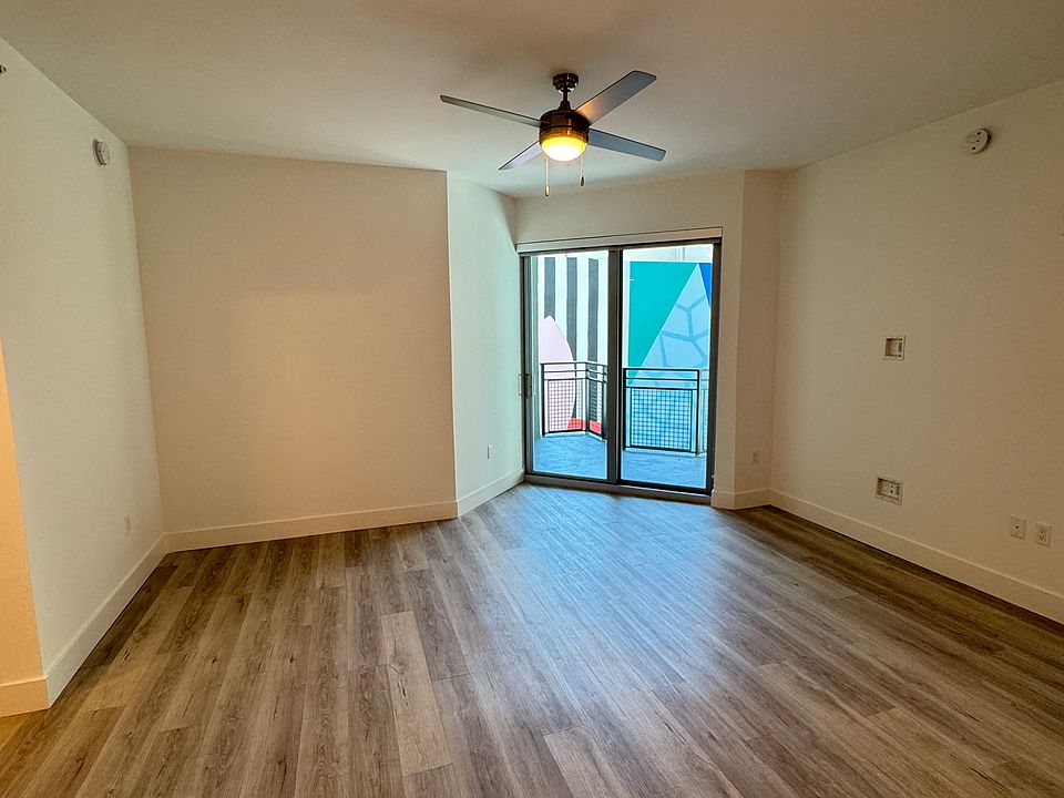 LIVING ROOM SPLIT FLOOR PLAN