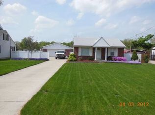 4888 Charlotte Dr, Louisville, KY 40219