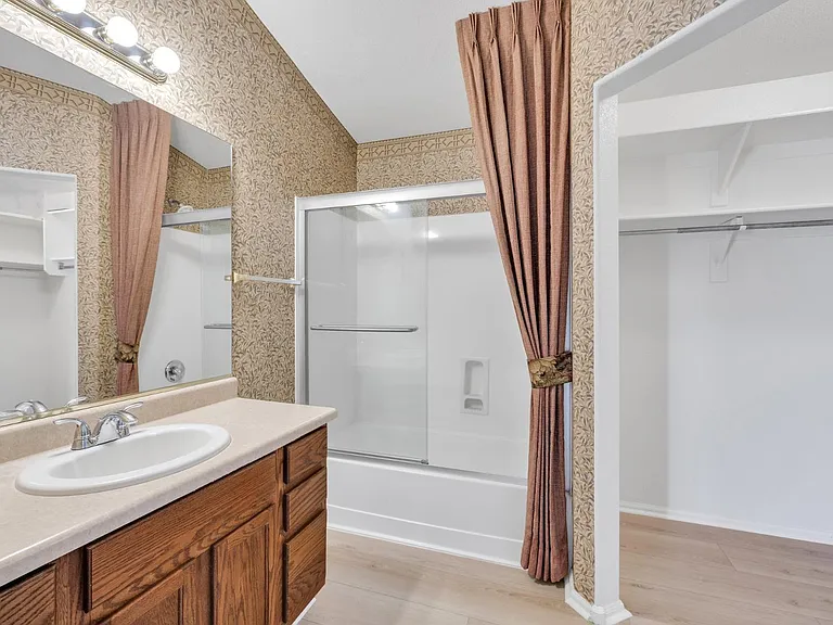 42780 W Sunland Dr — Photo 23