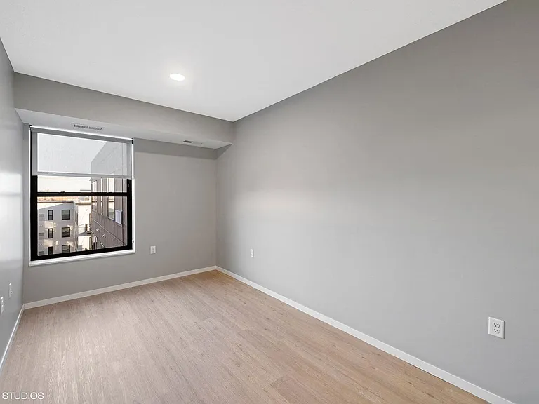 Lago Apartments — Photo 164