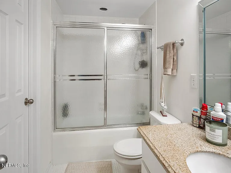 8012 Hollyridge Rd #17U — Photo 19