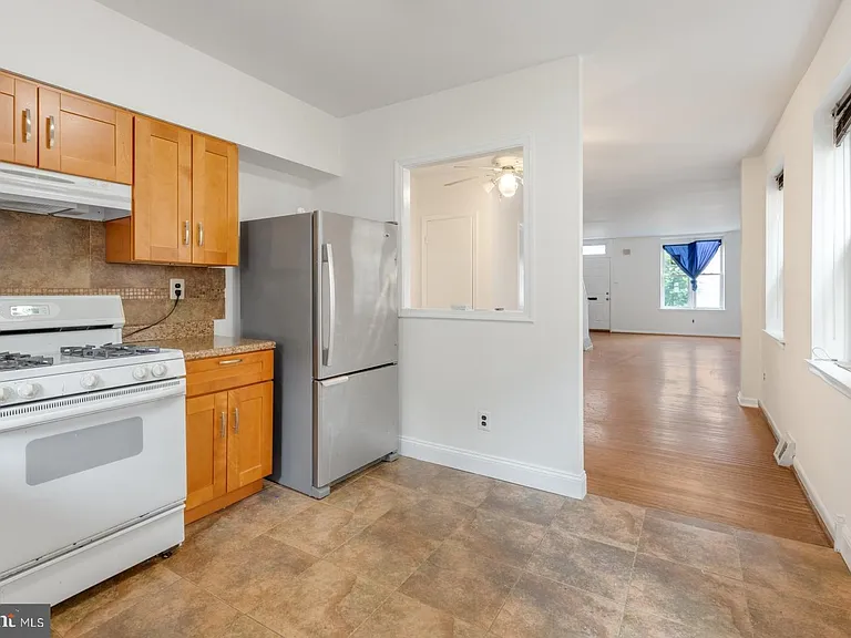 3306 Haverford Ave — Photo 12