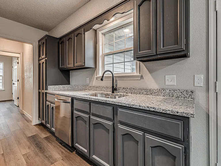 14527 S Maple Pl — Photo 14