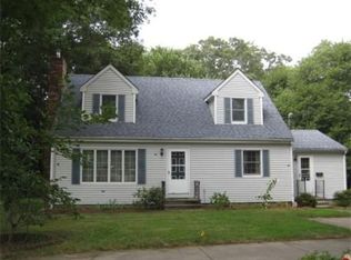 34 Clarke St, Seekonk, MA 02771