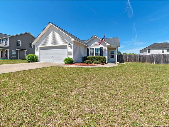 2nd image of 2124 Saint Nicholas Dr