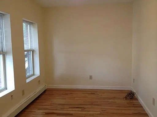 3 bed, 1200 sqft, $3,500 — Photo 3