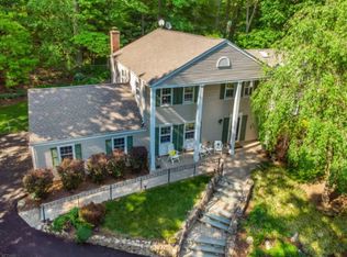 25 Fieldstone Dr, Morristown, NJ