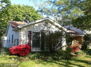 402 Harding Ct, Sterling, VA 20164