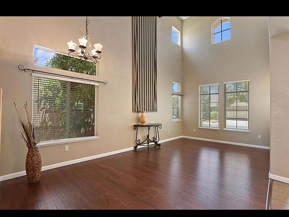 5th image of 1753 Genoa Dr