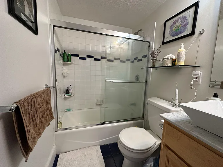 33 Holyoke St — Photo 16