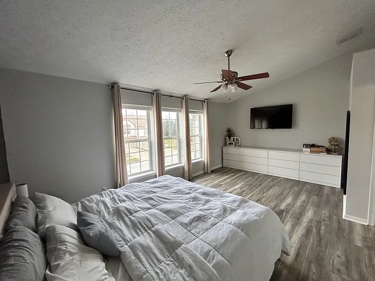 1197 N Yorkshire Dr — Photo 10