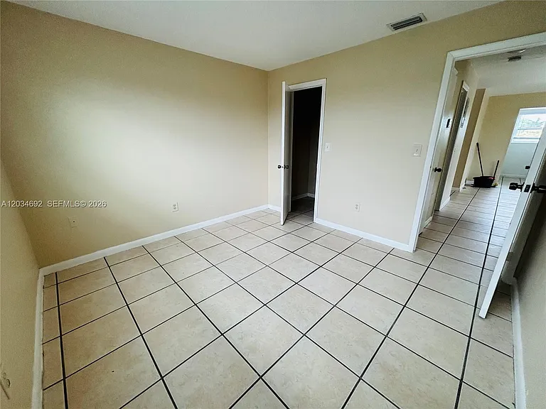 6601 SW 18th St #210 — Photo 8