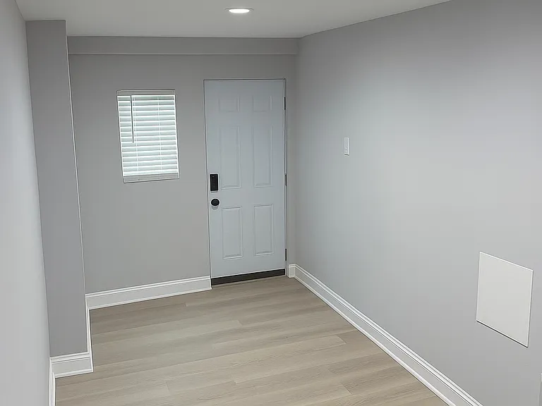 6820 Marsden St — Photo 1