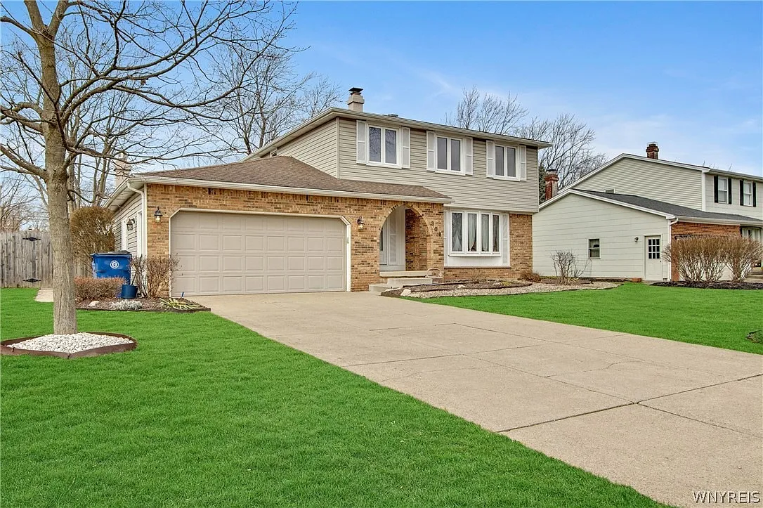 Building Photo - 306 Sagewood Ter
