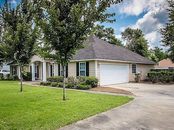 2nd image of 4067 Liska Cir