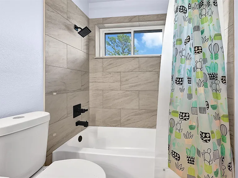 5910 Rolff Ln — Photo 21
