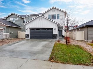 262 S Riggs Spring Ave, Meridian, ID 83642