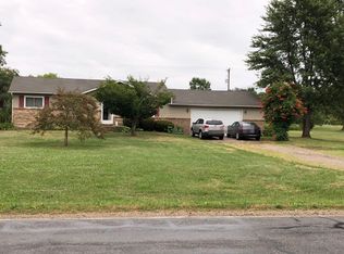 9891 S Durand Rd, Durand, MI 48429