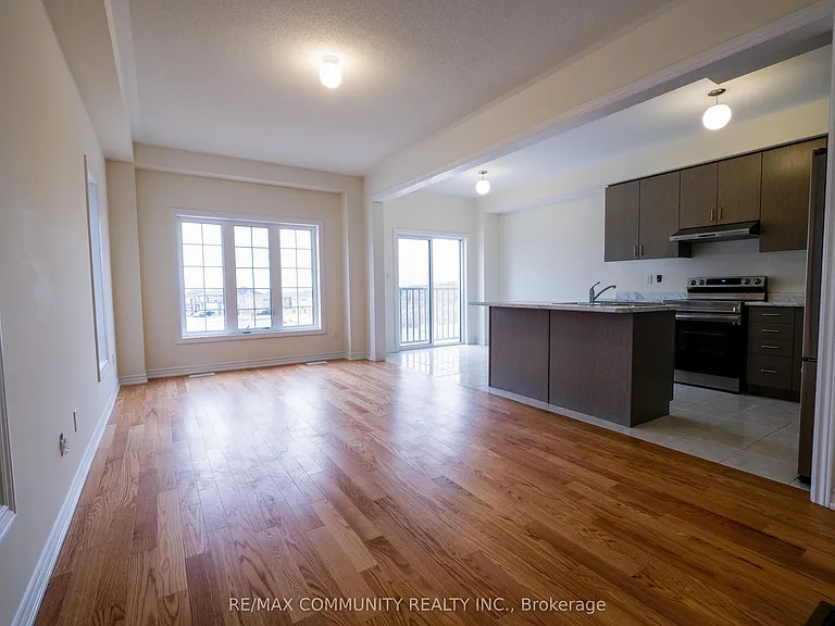 1109 Skyridge Blvd — Photo 3