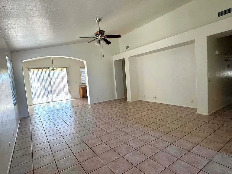 7339 E Lakeview Ave — Photo 7