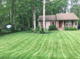 230 Hollyside Dr, Ruther Glen, VA 22546