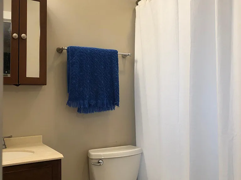 622 Lexington Ave #1 — Photo 10