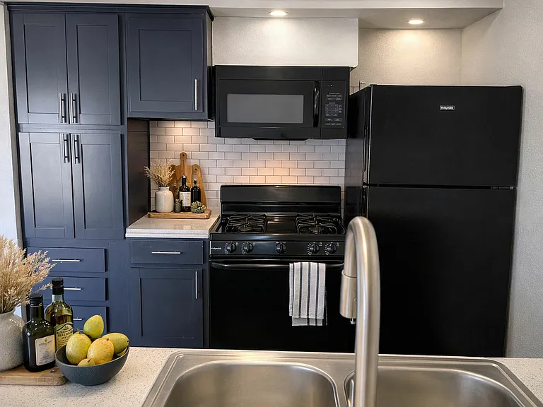 Zillow - Gobi Apartments — Photo 3