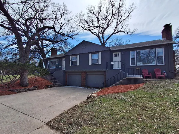 2301 Cromwell Dr, Minneapolis, MN 55410