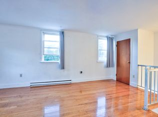 187 Billings St #B, Quincy, MA 02171