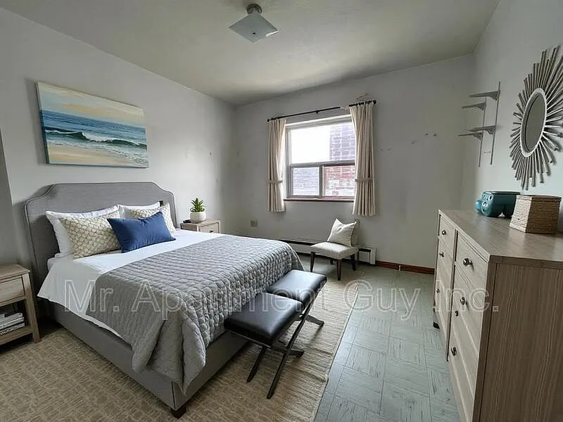 2 bed, 1.0 bath, $1,545 — Photo 2