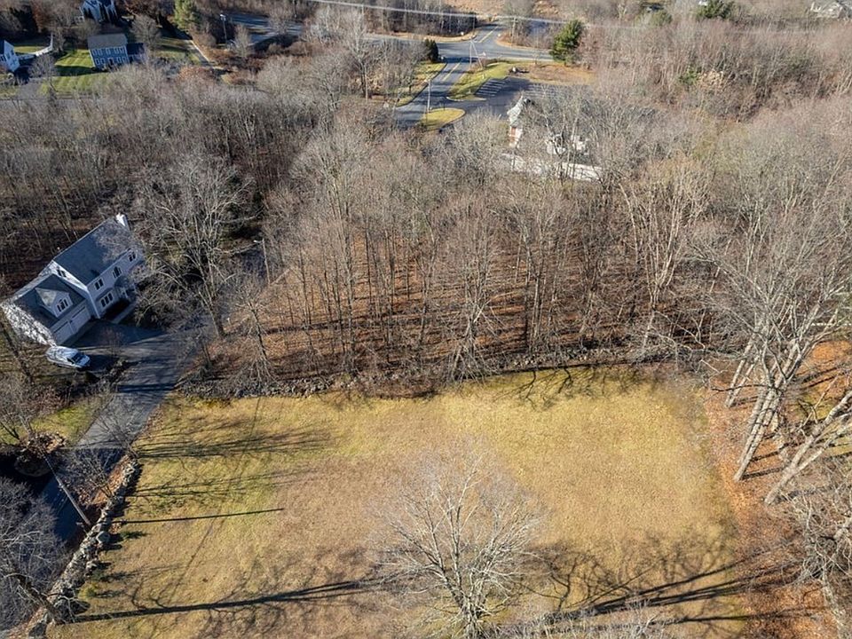 2nd image of 40 Gold St