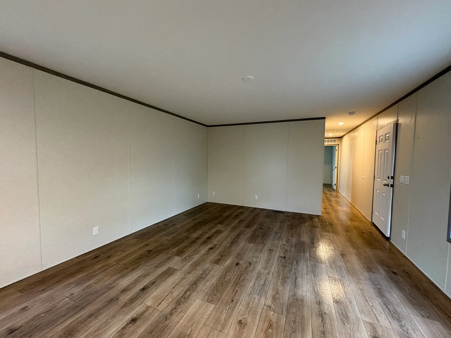 3 bed, 1216 sqft, $1,249 — Photo 4