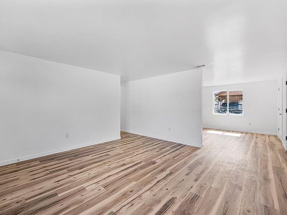 5th image of 3512 Swindell Rd