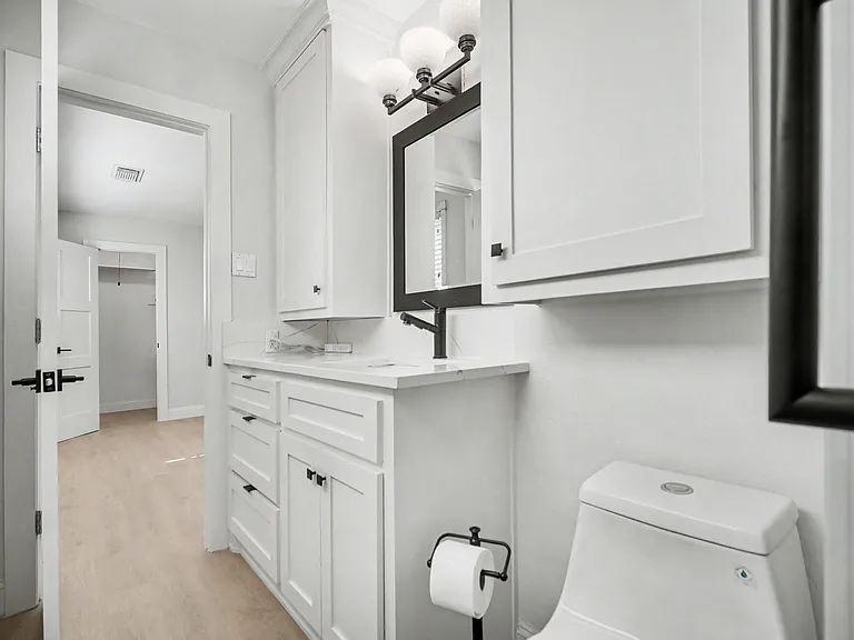 9323 Meadowbriar Ln — Photo 28