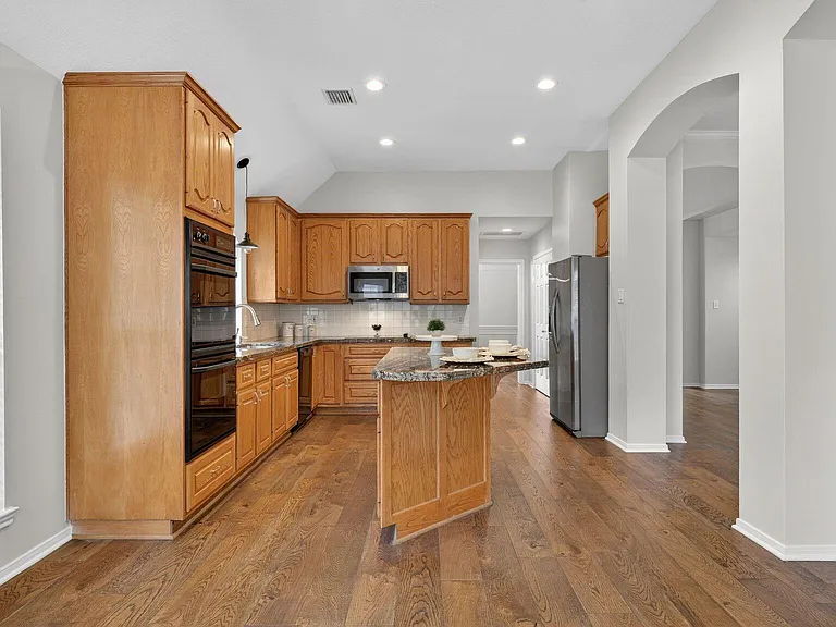 3614 Cedar Glen Ln — Photo 8