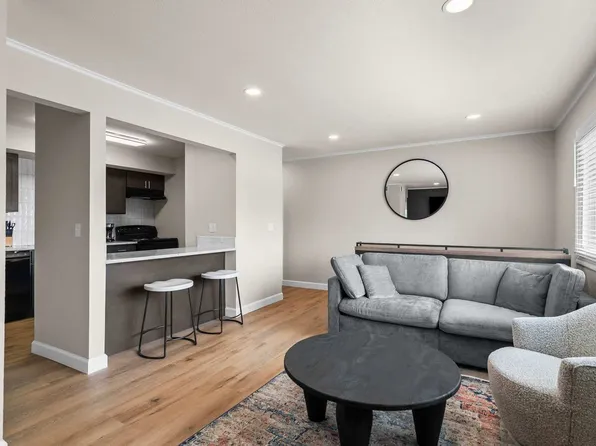 2309 Cherry Hills Dr, Springfield, IL