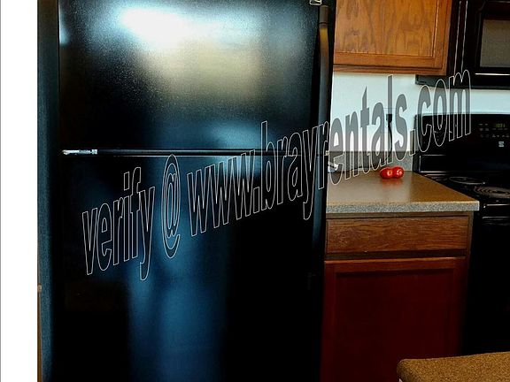 1111 Horizon Dr. #110 refrigerator