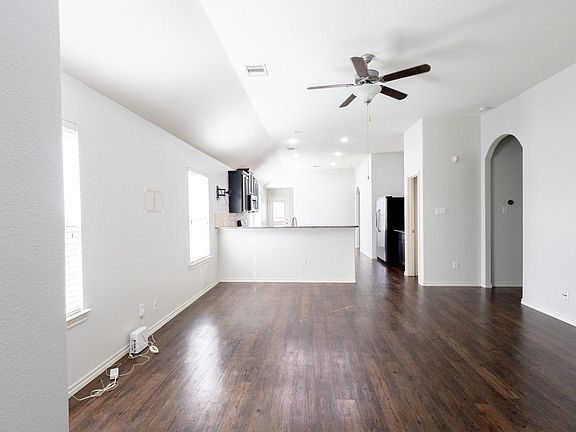 4th image of 19714 Regal Crest Ct