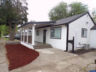 870 W Lincoln St, Woodburn, OR, 97071