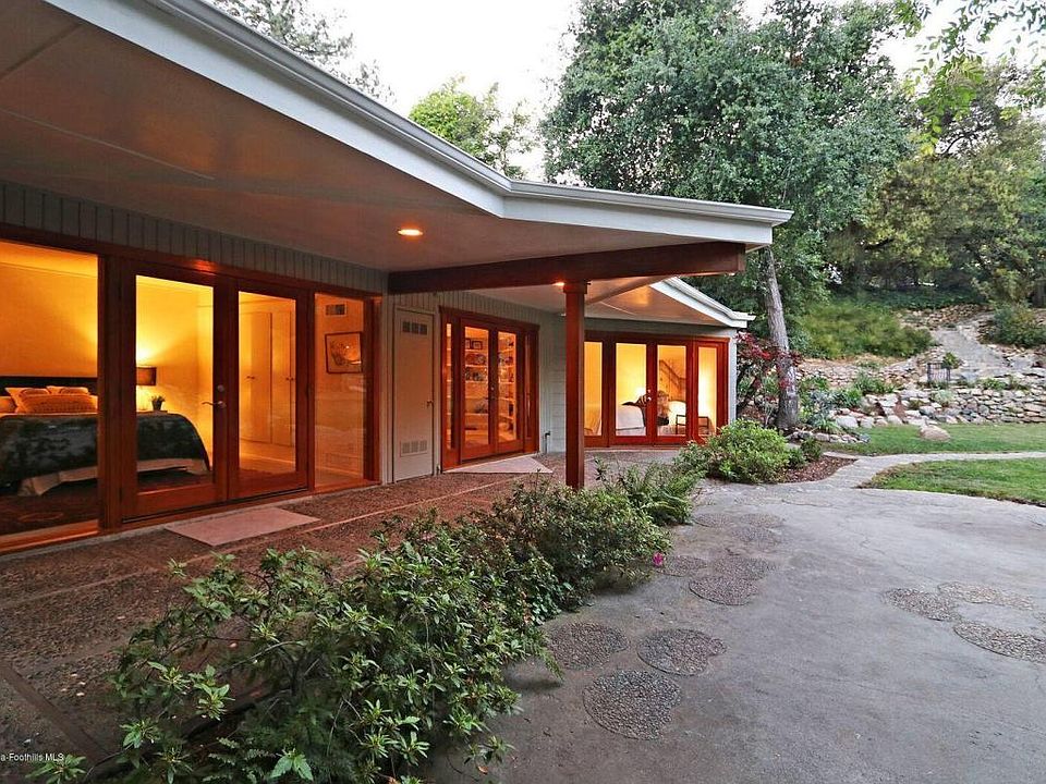1st image of 1411 E Altadena Dr