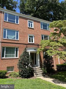 10408 Montrose Ave APT 202, Bethesda, MD, 20814