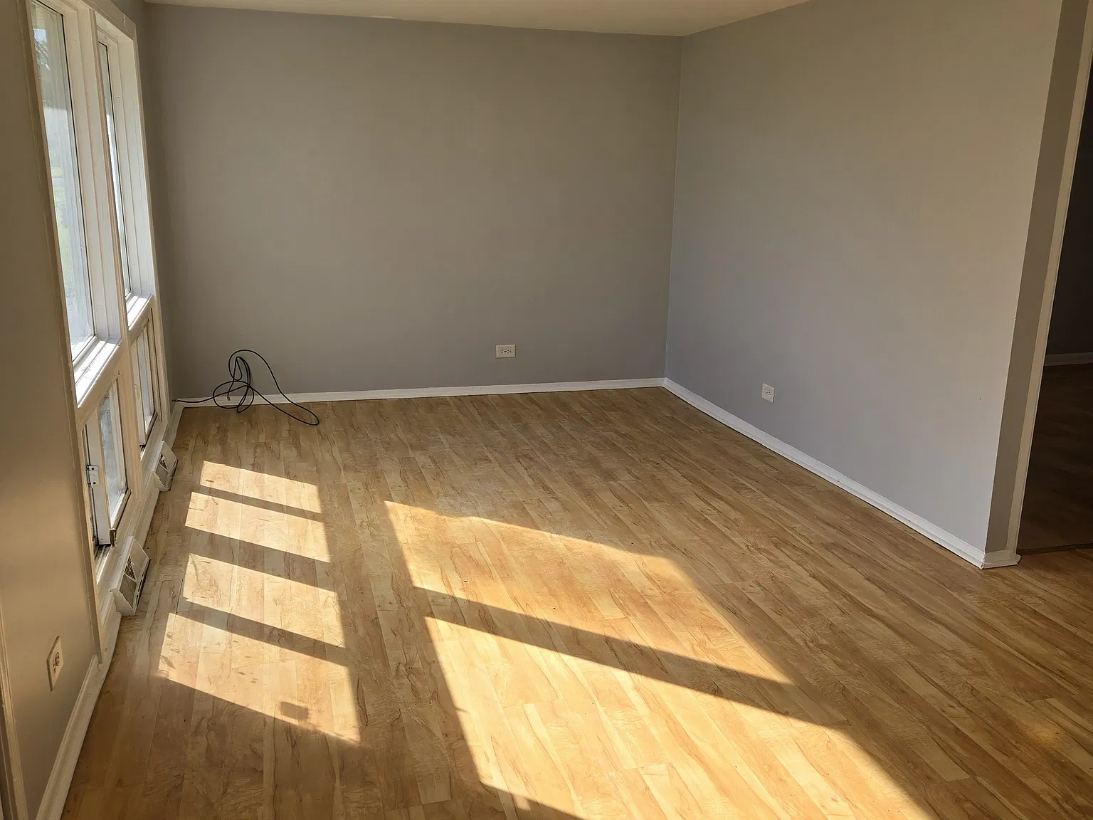 3 bed, 967 sqft, $2,500 — Photo 4