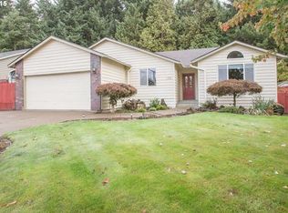 252 NW Meadows Dr, McMinnville, OR 97128