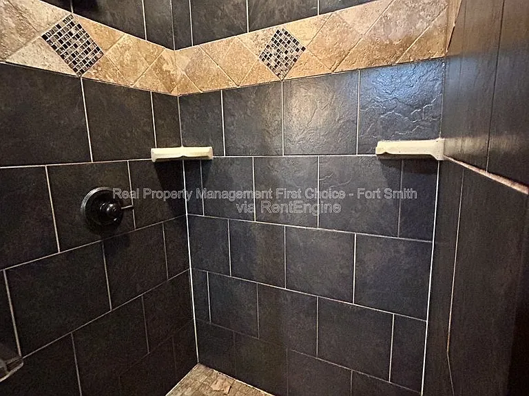 12200 Sycamore St — Photo 23
