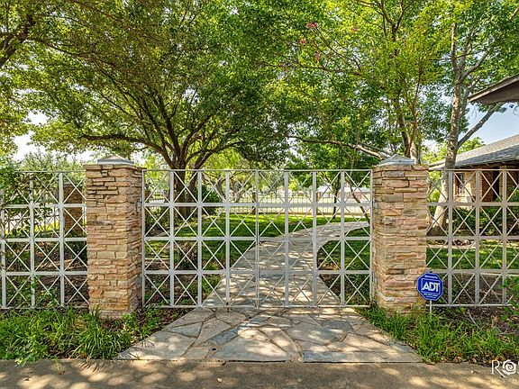 4th image of 1703 Christoval Rd